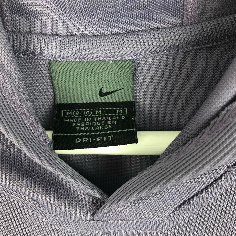 Nike Pullover Hoodie with String Tie on Hem - Picture 5 of 6